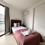 Finikoudes Nest 1 Lägenhet Larnaca